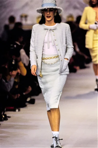 Look 17